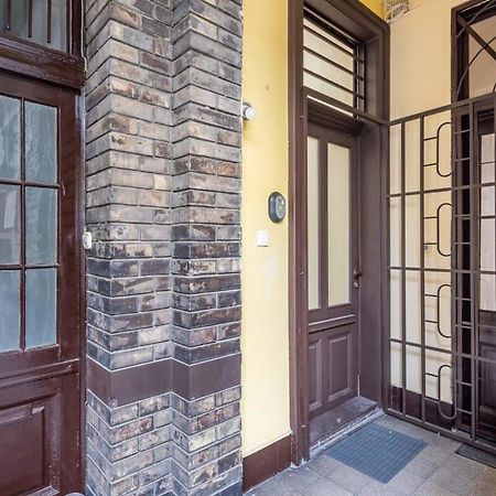 Splendid Perfectly Located Flat With Sauna Apartamento Budapeste Exterior foto
