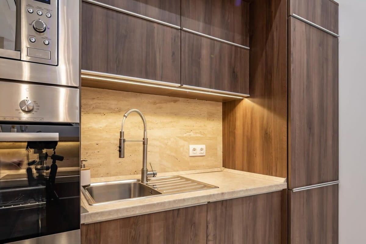 Splendid Perfectly Located Flat With Sauna Apartamento Budapeste Exterior foto